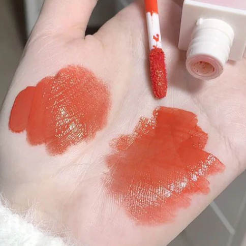 Lip Gloss Con Color Tapa Plateada Gege Bear GX1105 - Tono 737 Naranja