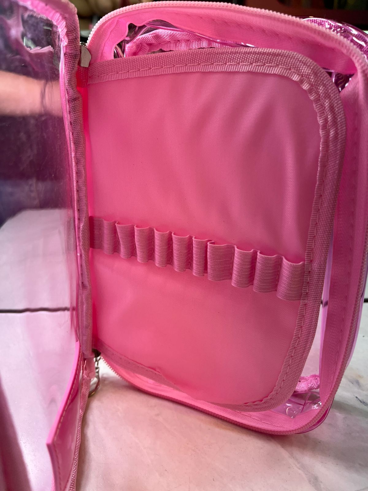 Cosmetiquera Transparente y Rosa Con separador para Brochas MYK-936
