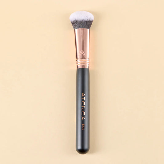 Brocha Individual Para Corrector Black Gold Atenea EE06