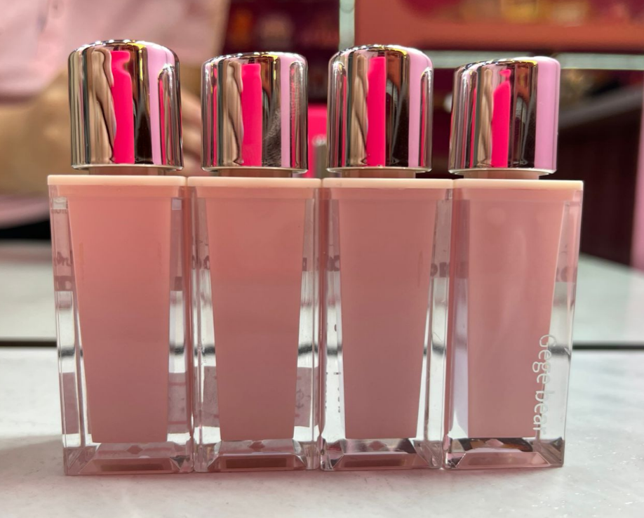 Lip Gloss Con Color Tapa Plateada Gege Bear GX1105 - Tono 737 Naranja