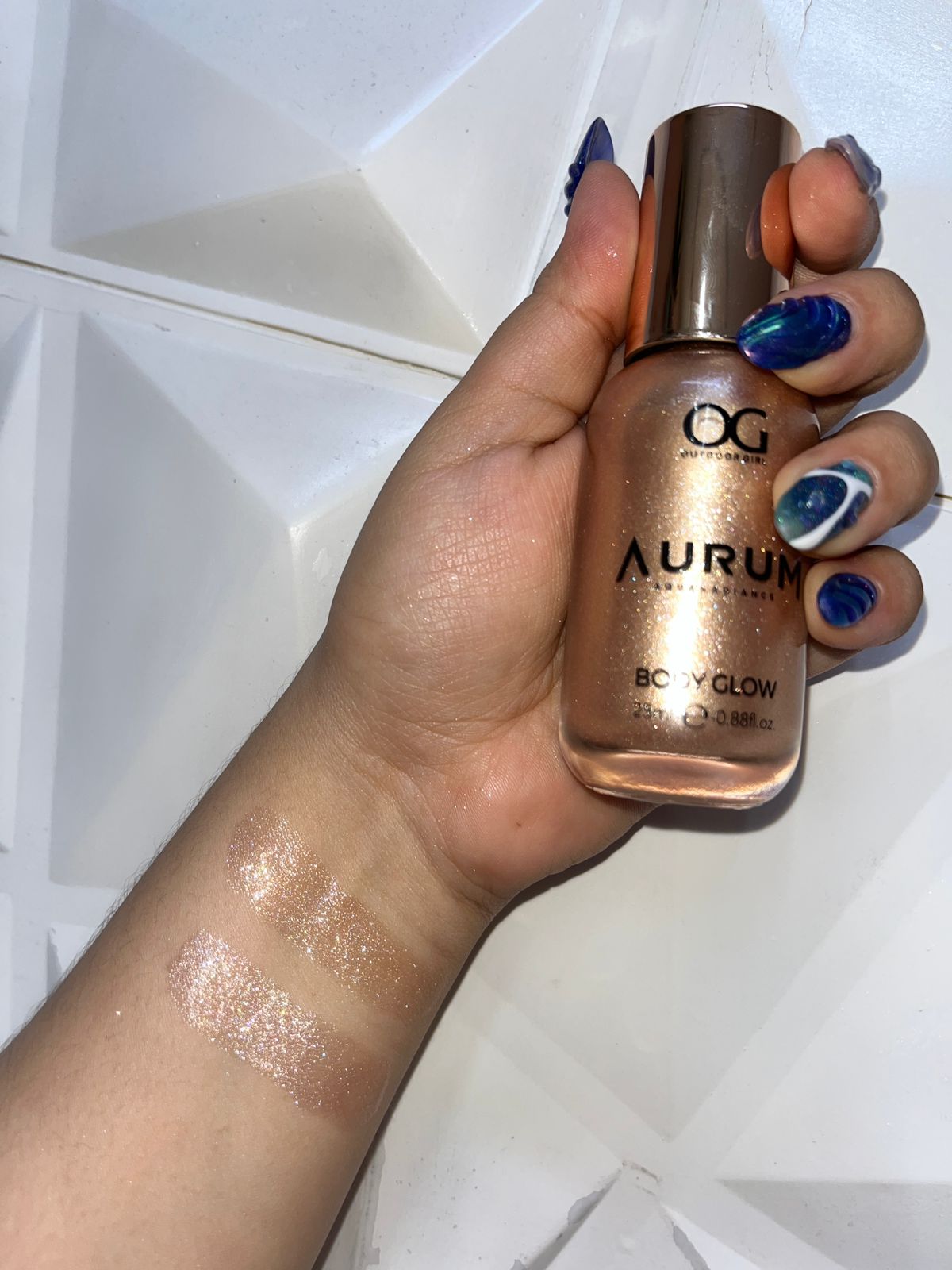 Iluminador Corporal Efecto Glow Larga Duracion OG - Warn Bronze 01