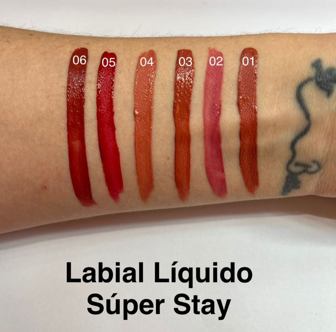 Labial Liquido Super Stay Color Castle Larga Duración Tonos Surtidos